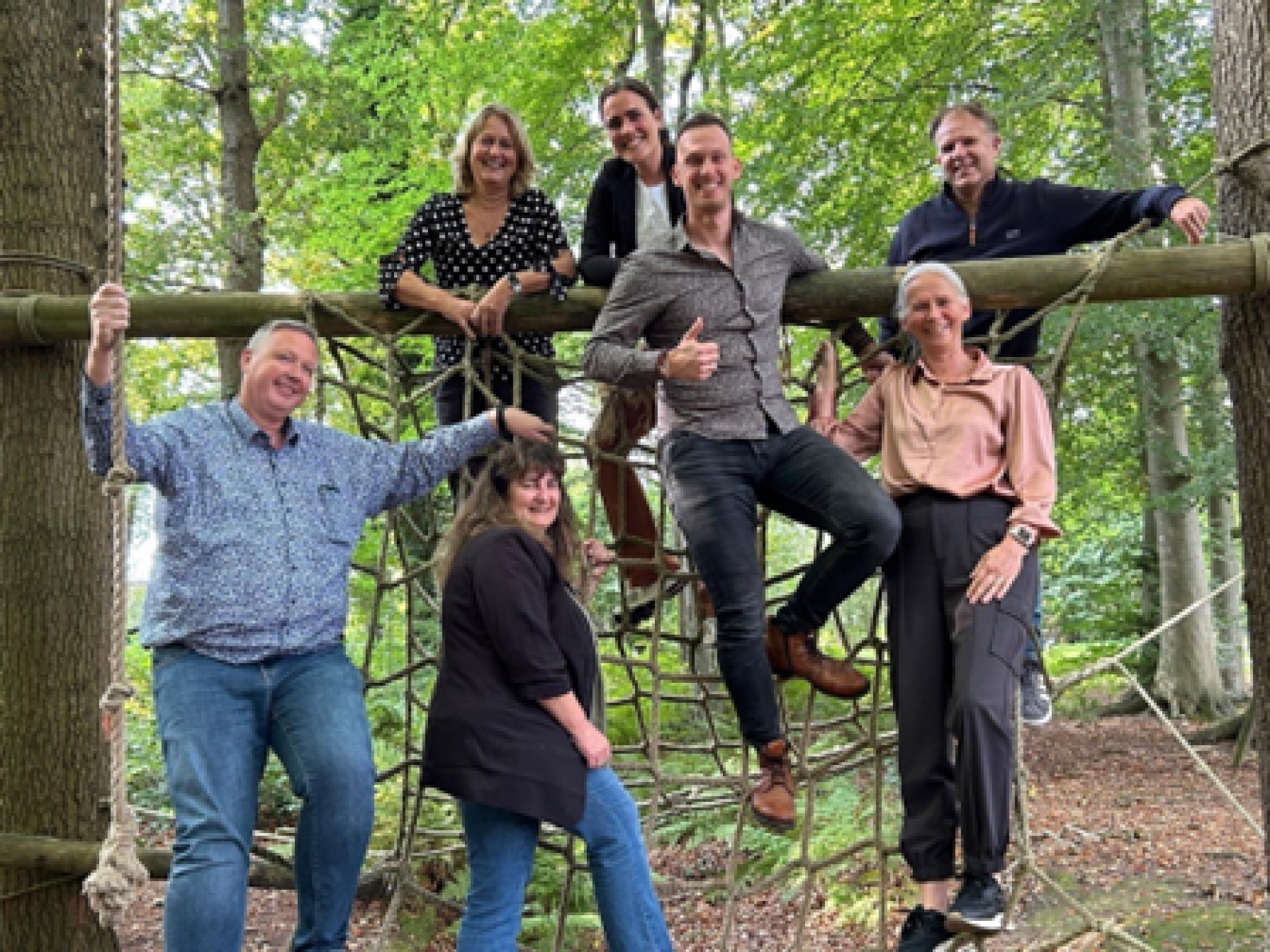 Op de foto staan: Siep Kooistra, Hilda Haarsma, Judith Blom, Anjella Korteweg, Guido Wilpstra, Gretha van Veen en Marcel Offringa.